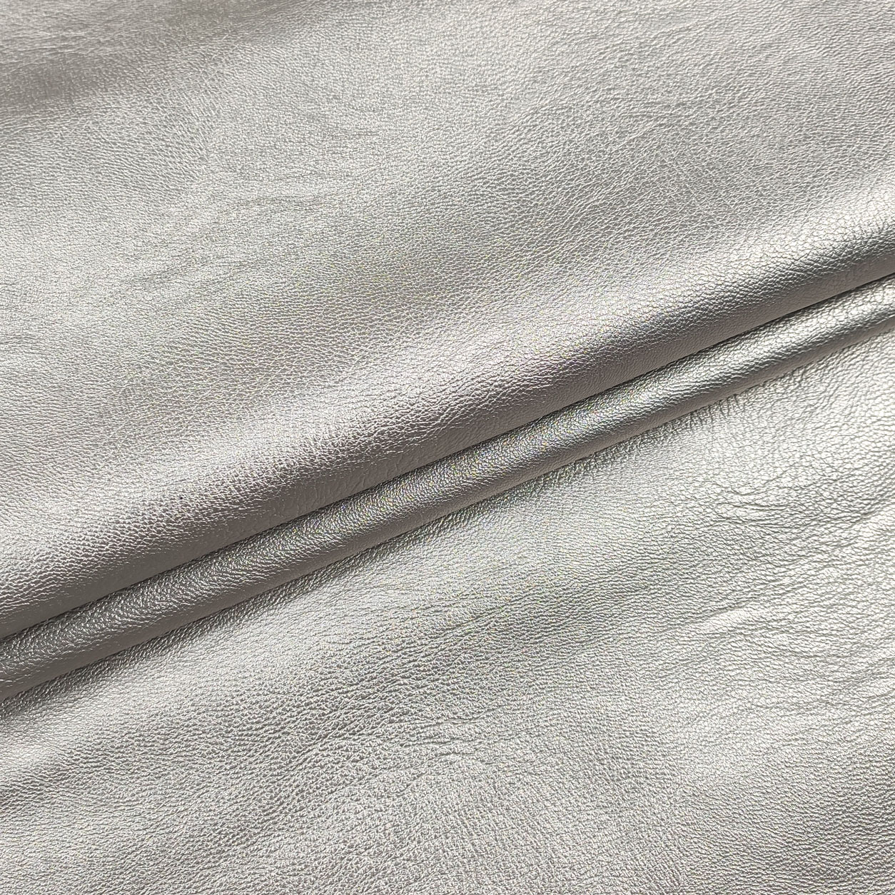 Tessuto Finta Pelle Tinta Unita per Abbigliamento 4