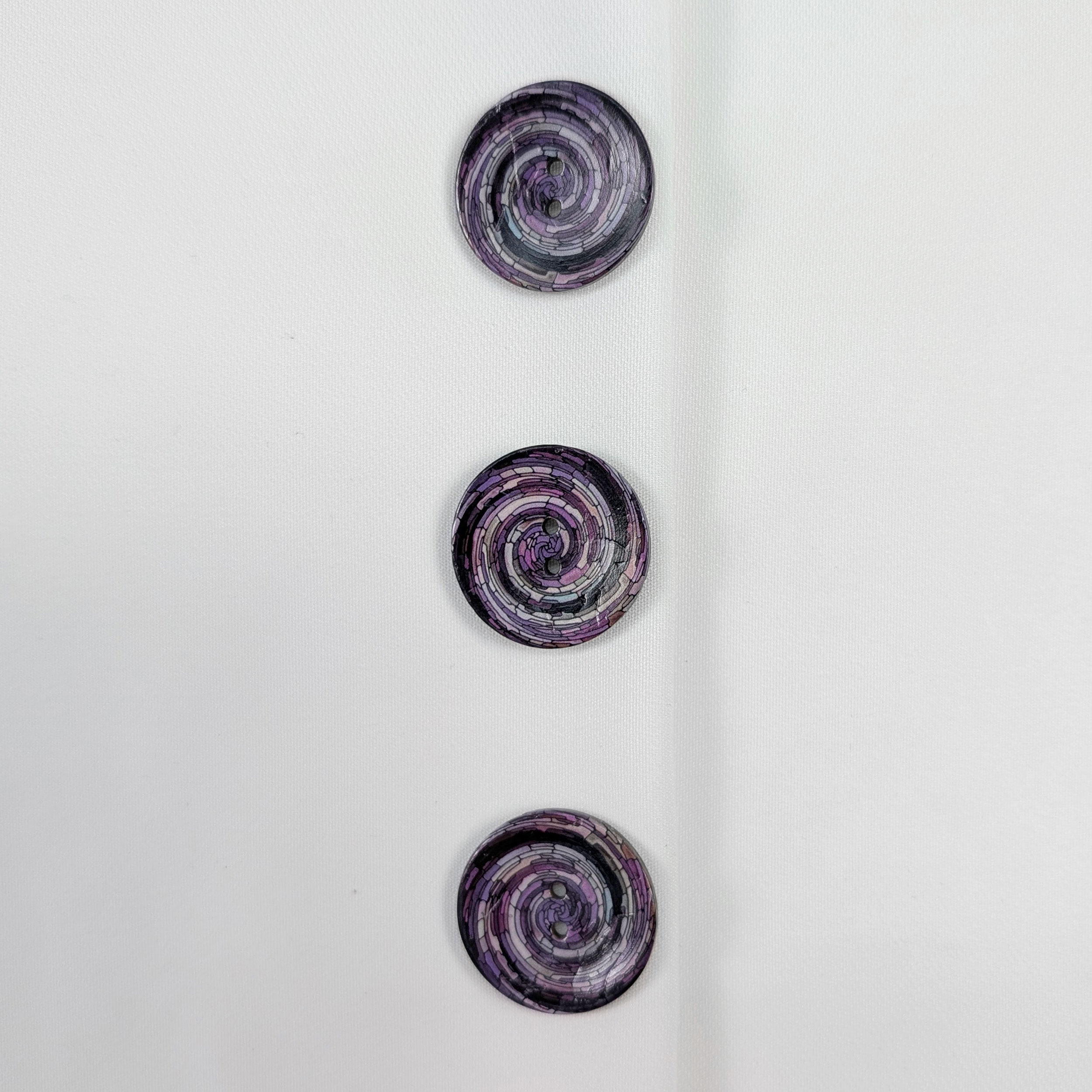 Bottone Spirale Viola 2 Fori Image