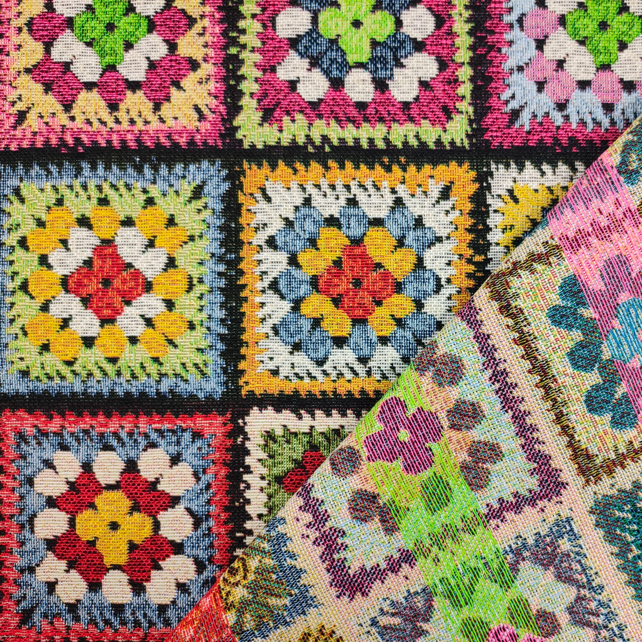 Tessuto Gobelin Fantasia Fiori Crochet