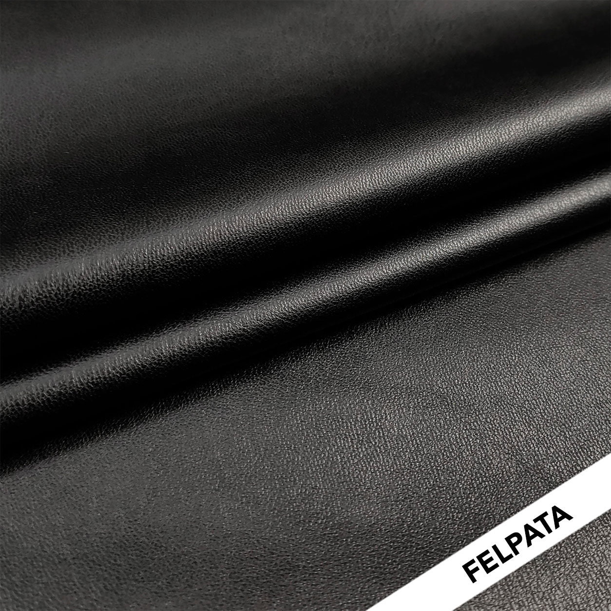 Finta Pelle Felpata Nera