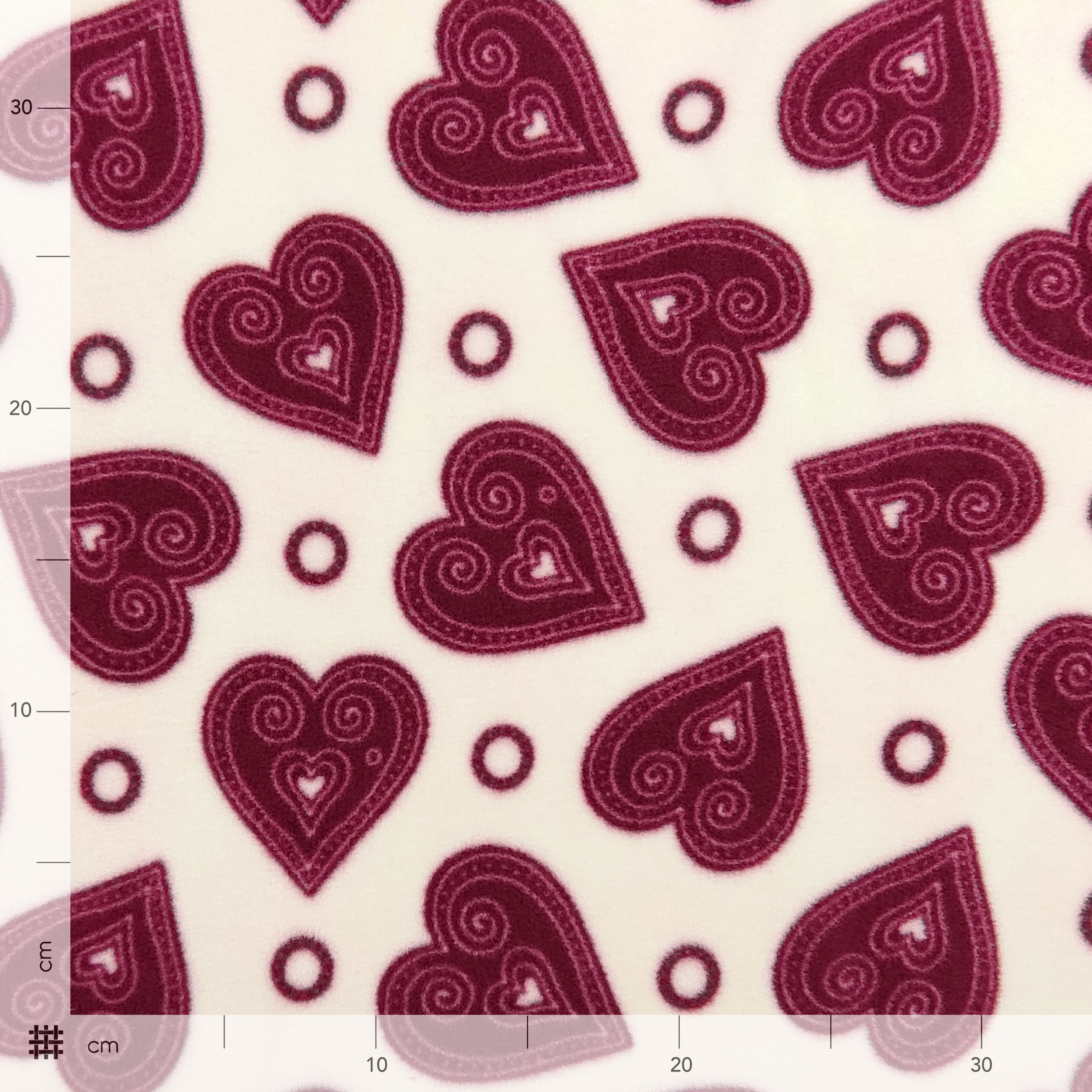 Pile Cuori Bordeaux Sfondo Bianco