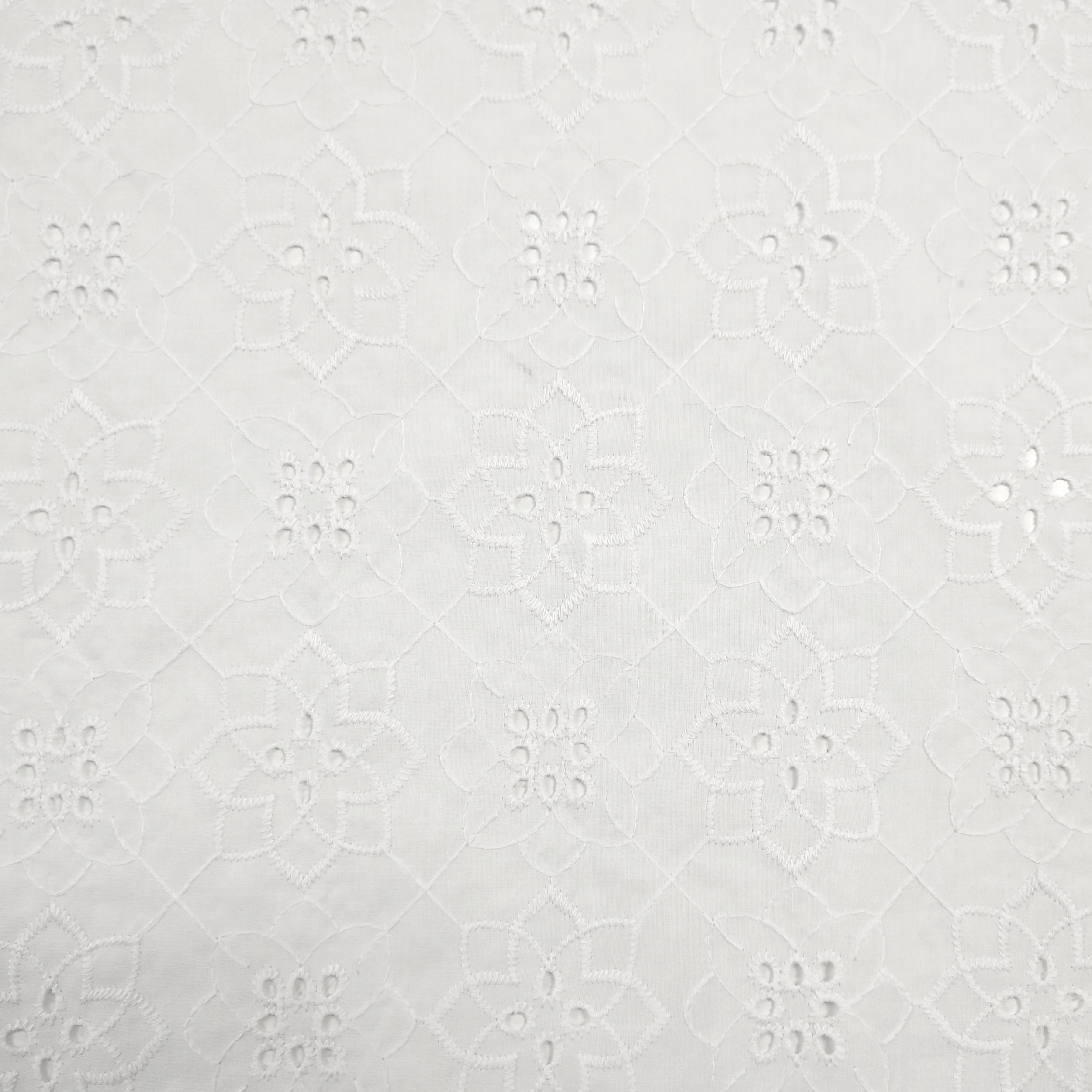 Sangallo di Cotone Bianco Fiori Geometrici Image