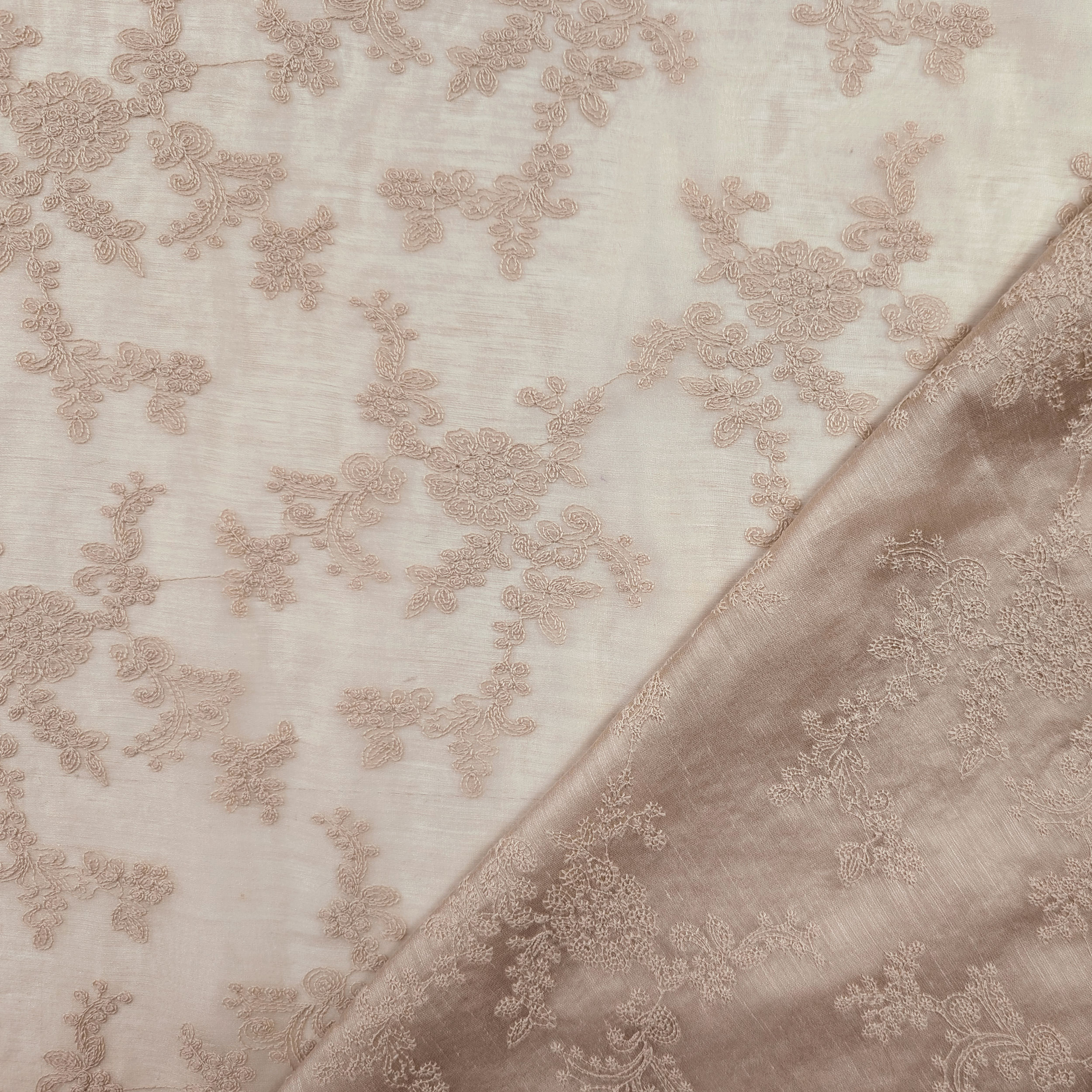 Mussola Ricamata Beige Fiori Image