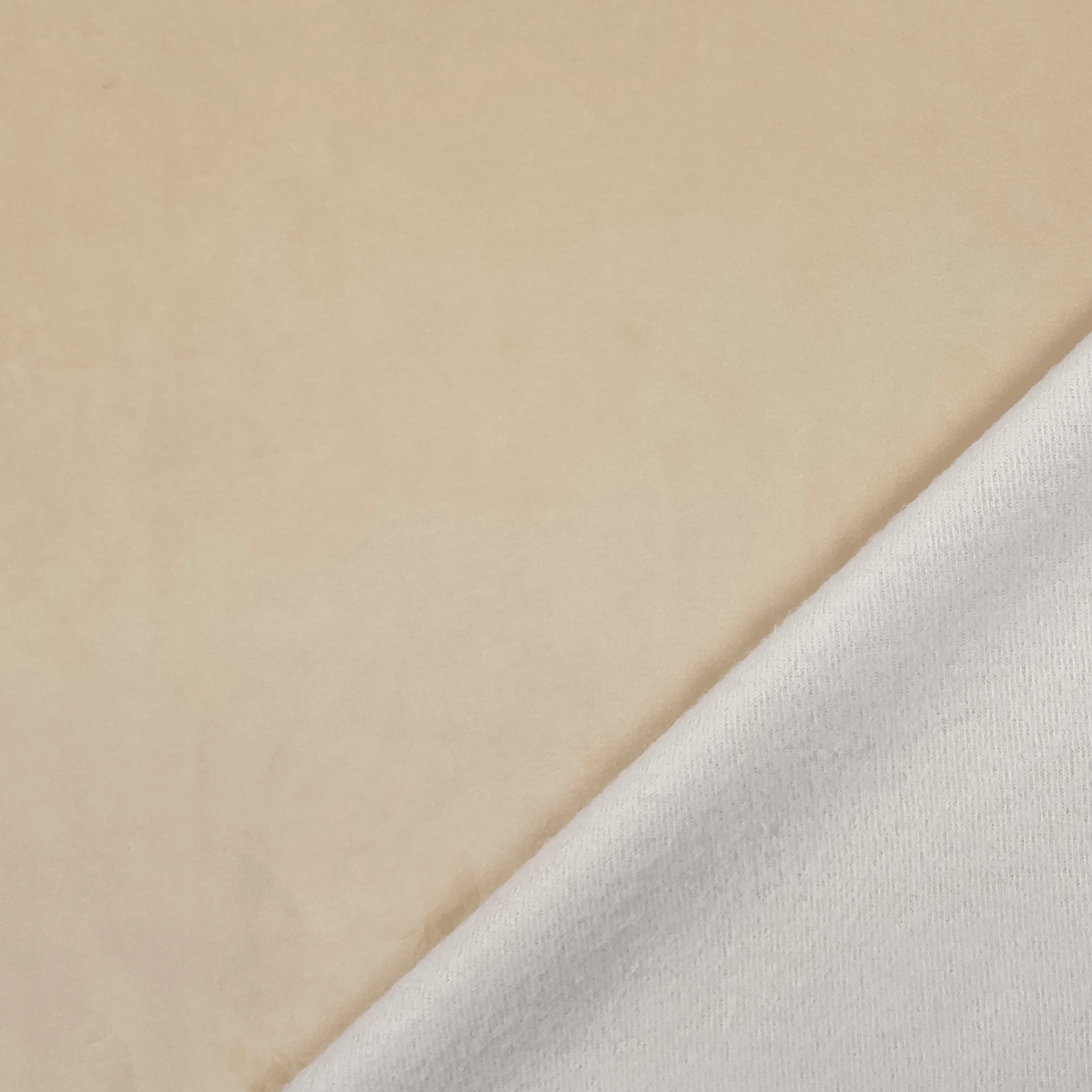 tessuto-velluto-morbido-beige