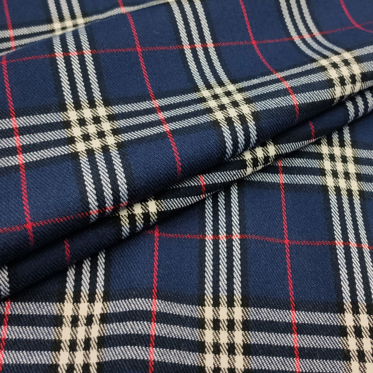 tessuto-tartan-blu-a-righe